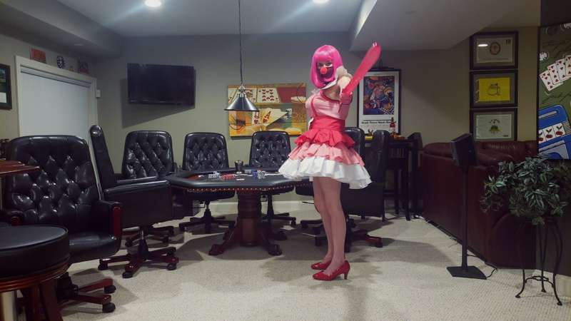 One, two, BLOOON~!

Here's my Geiru Toneido cosplay! This mi.. 11