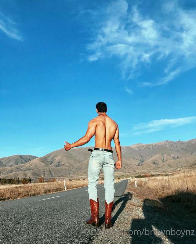 Went on road trip , beautiful nz view. 
Would you give me a ..