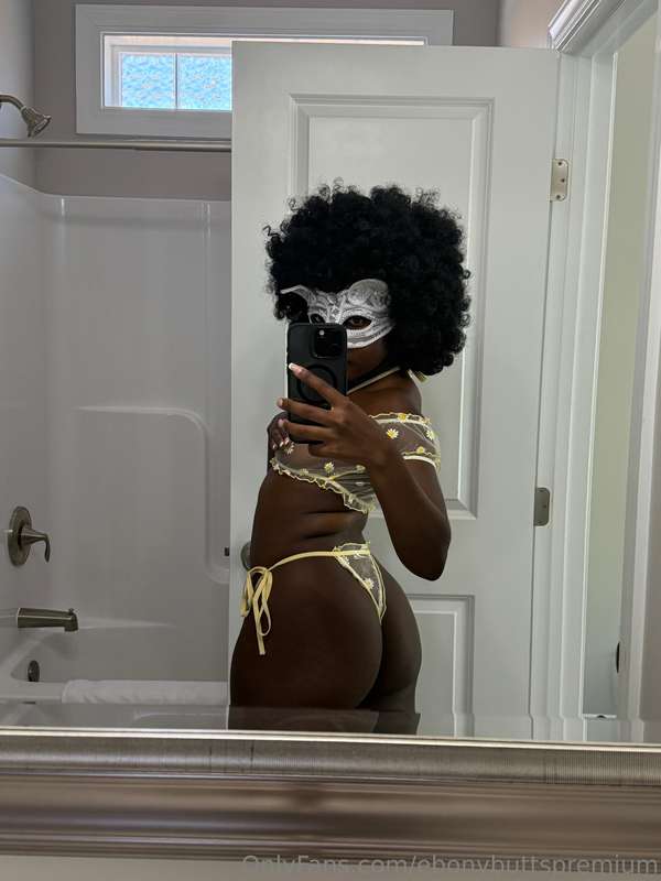 Your personal black sex doll 😈💦 6