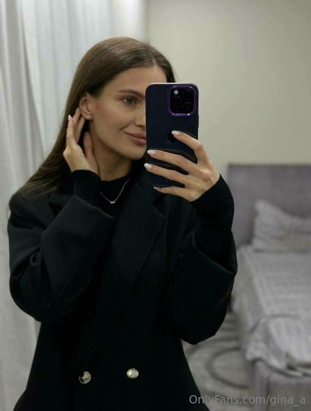 Lately I prefer elegant looks, but I think even when I am dr..