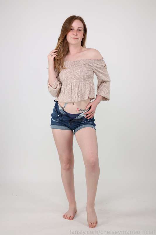 Chelseymarieofficial - Fansly - 17 May, 2025 36