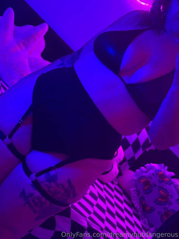 If you checked your DMs you knew I was posting these tonight..
