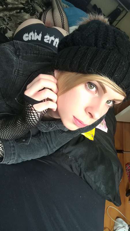 Cum slut 5/? x lotta Selfie 8