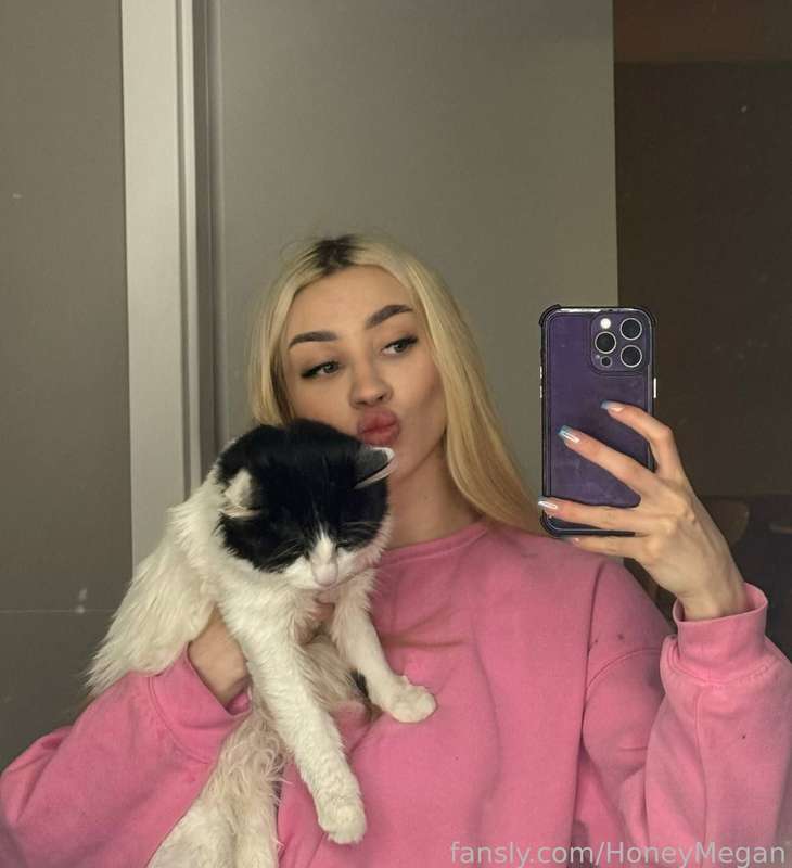 Honeymegan - Fansly - 21 Oct, 2024