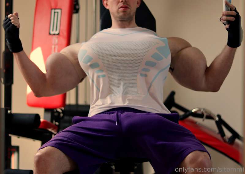 Hi, have a nice Tuesday everyone :)I got two new XXL sports ..