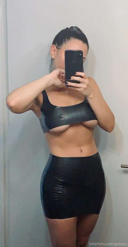 Hello baby I’m @giomoore 🎀  I’m a sexy lady waiting for you ..