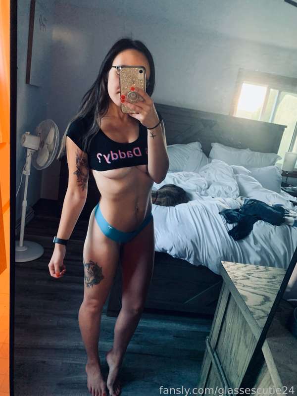 Glassescutie24 - Fansly - 16 Oct, 2021 1