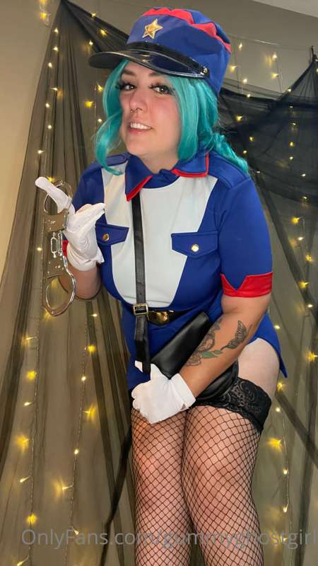 Officer Jenny! 💙 I hope I don’t have to arrest you… 😏 2