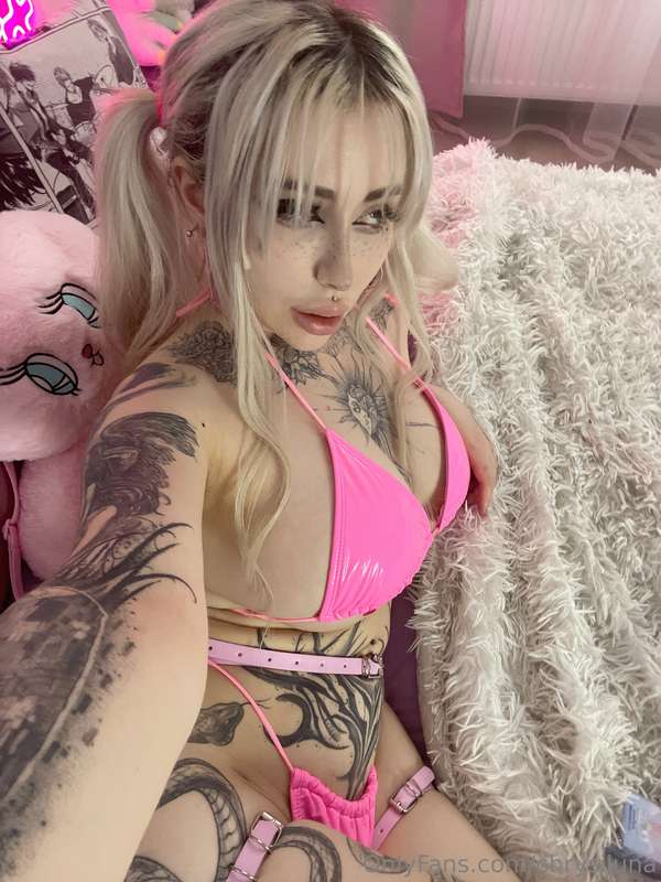 🤭🤭🔥 The two of us are lying together on this spacious bed, a..