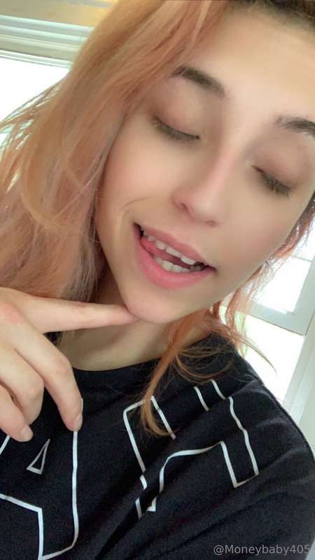 GOING LIVE LATER CUM AND JOIN THE FUN!🥵💦😘