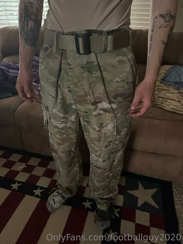 Several people have asked about full uniforms - here is an e.. 28