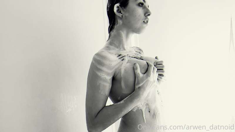 The full photoset~ Though I am not opposed to uploading more.. 9