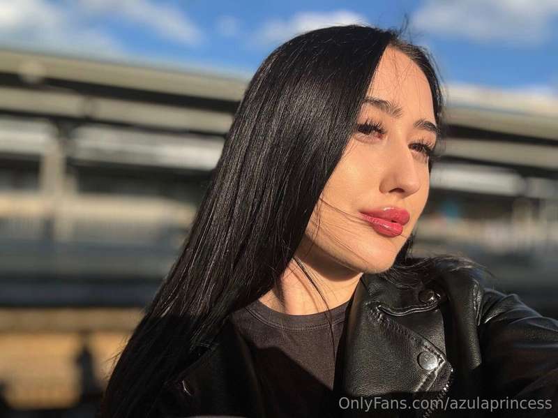 How cute you think I am 🥰Text me in dm about it 💋