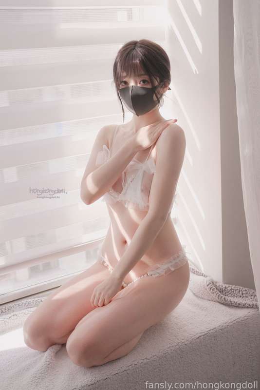 Hongkongdoll - Fansly - 12 Jun, 2024 4