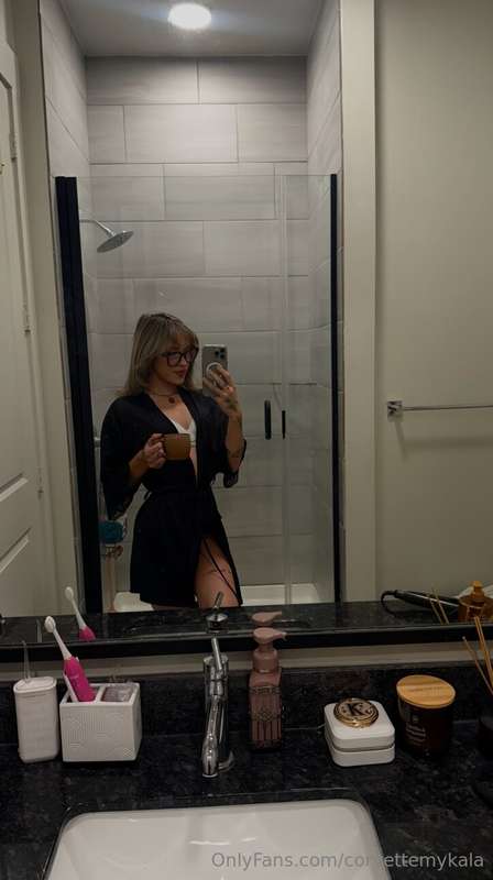 Shower with me 🚿