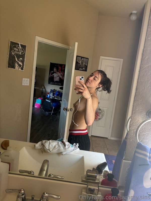 Sammy.Sins - Onlyfans - 22 Apr, 2025 9