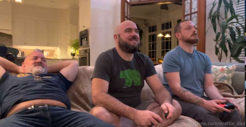 You guys know I love a game night with my friends.  I invite..