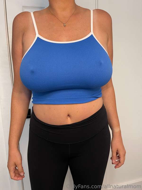I think my boobs are about to hit perfection status 💙   Also.. 1