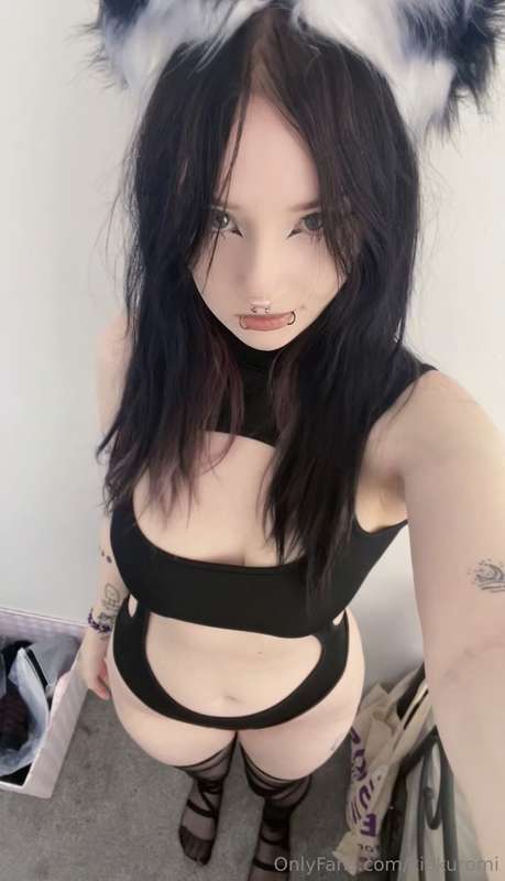 Kiakuromi - Onlyfans - 06 Jun, 2024 10