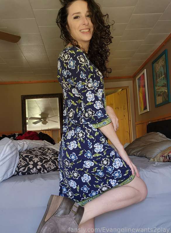 Evangelinewants2Play - Fansly - 08 May, 2022 2