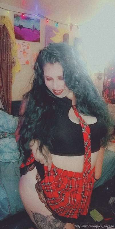 Did someone say school girl? 👩‍🏫 🖤 2