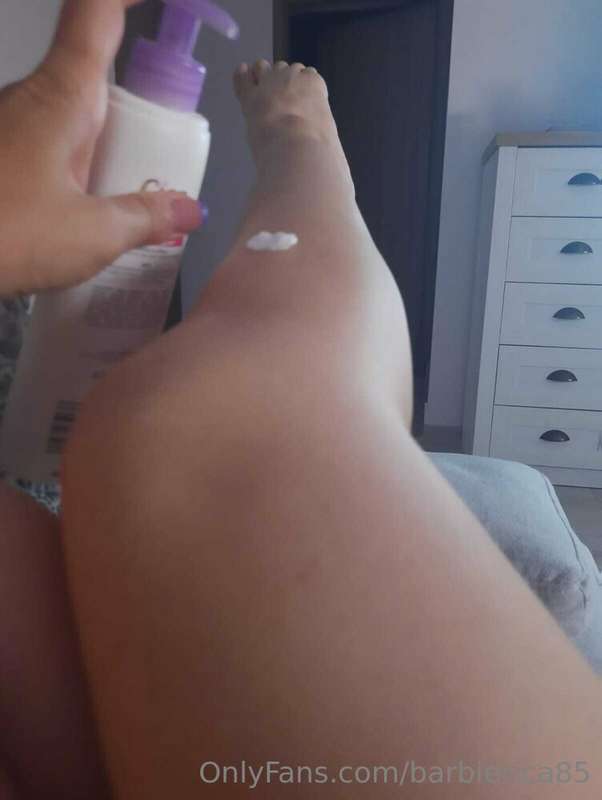 Coconut Lotion for my skin💕💕💕😚😚😚