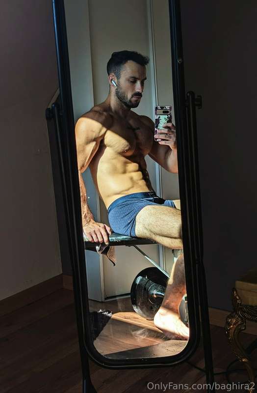 The sun was falling so nice in my room while working out, I ..