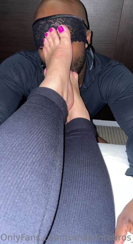 @aqua_toes rocked a pink pedi recently. Couldn't wait to rem.. 1