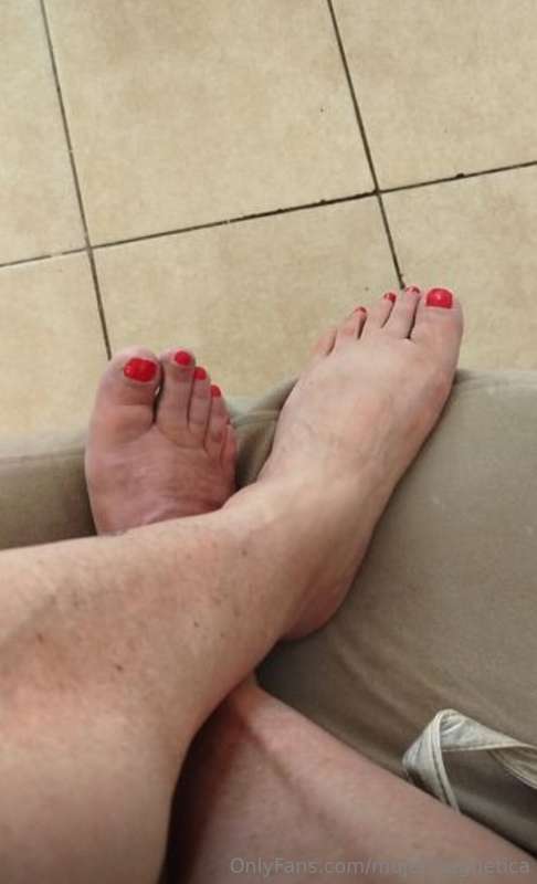 Your first fantasies with my feet… now available. I want to ..