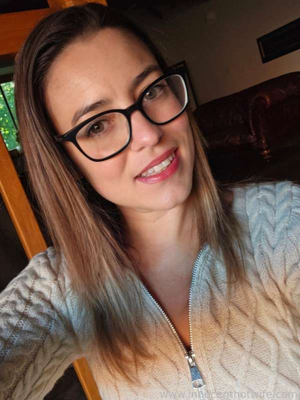 Innocenthotwife - Fansly - 03 Nov, 2024