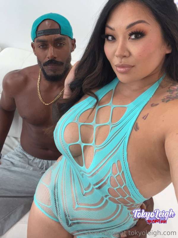 🥵🥵🥵 whewww… you better not miss this scene w/ Don!!! Droppin..