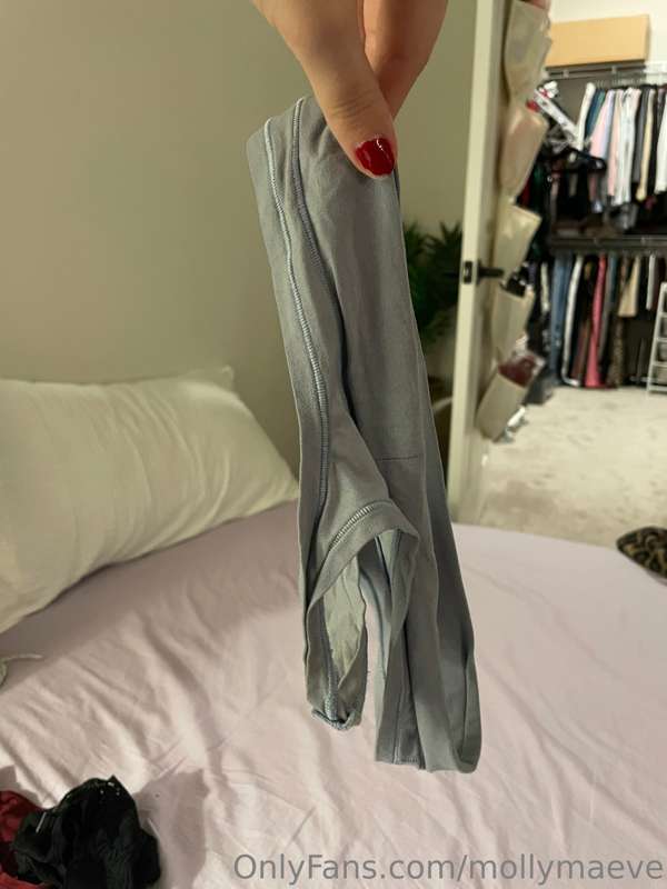 👙 **PANTIES & SOCKS 1/2 OFF WHEN YOU PURCHASE IN TOKENS ON M.. 37