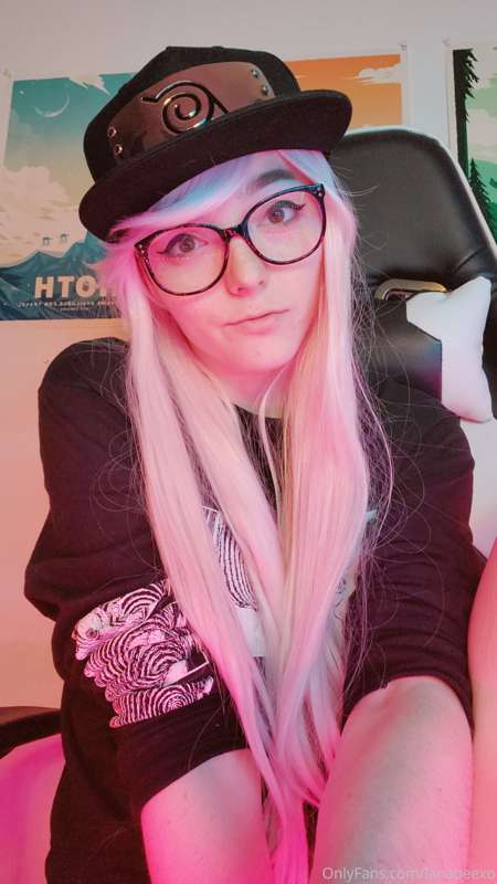im on my period again *sob* but you guys are gonna like what..