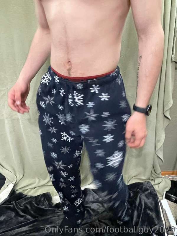 Shirtless specialist time 21