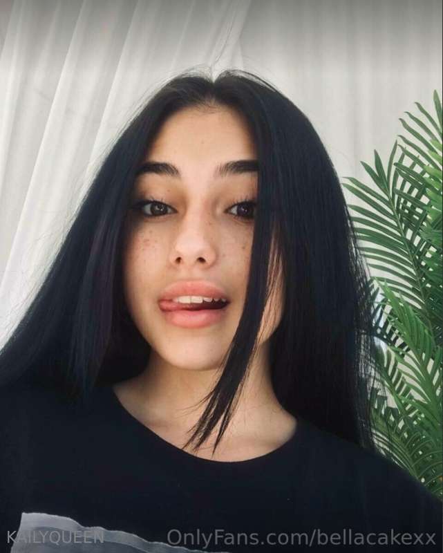Free subscription 0$ 💚@bellacakexx she is looking for a big ..