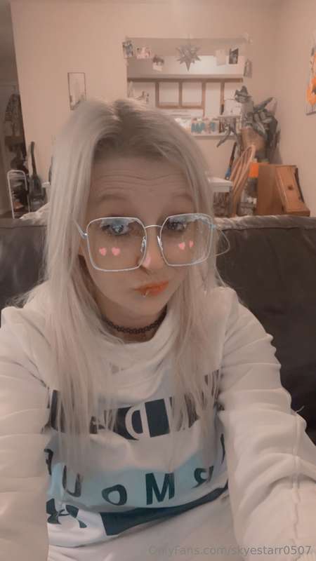 I’m ME laid back fun sexy and chill. Everyone who’s met me k.. 28