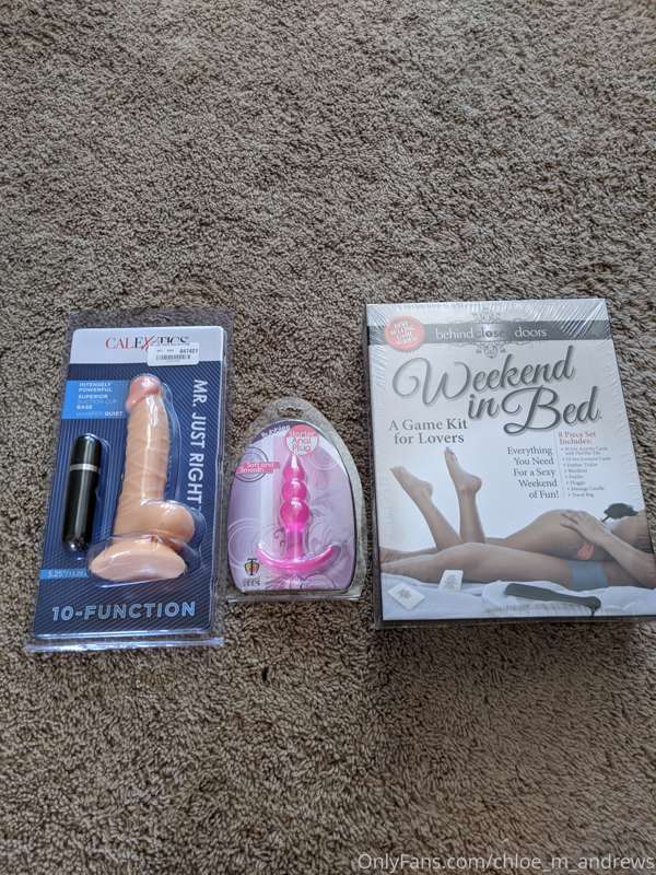 New toys came in... You know what I'm doing tonight 😈😈
