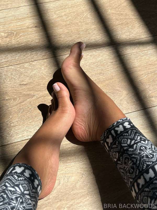feet pics, since i guess i don’t post a lot of those 1