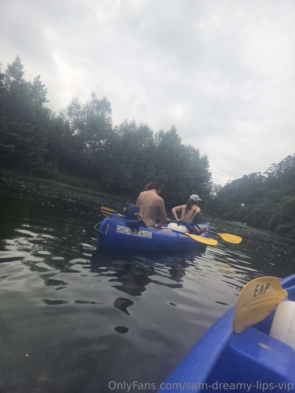 Kayaking toplesss
