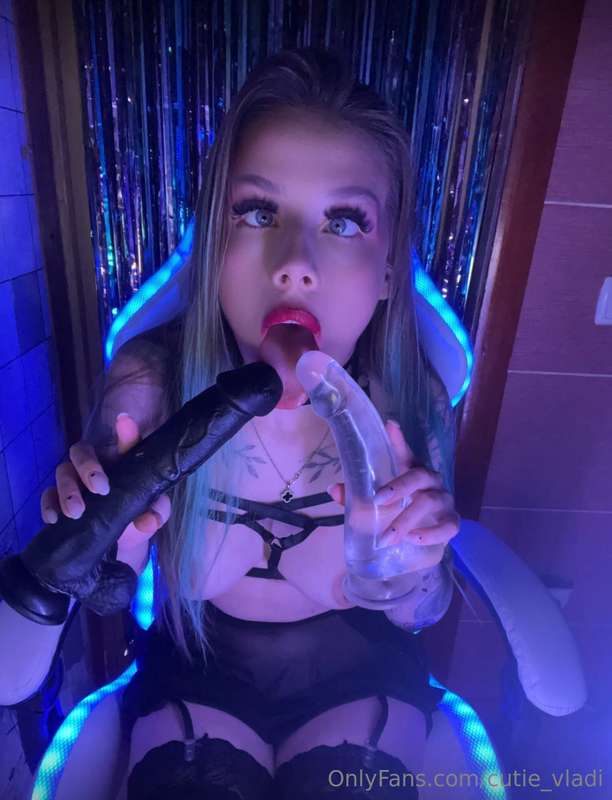 👉 Free subscription today only🔥She's waiting for you, daddy ..