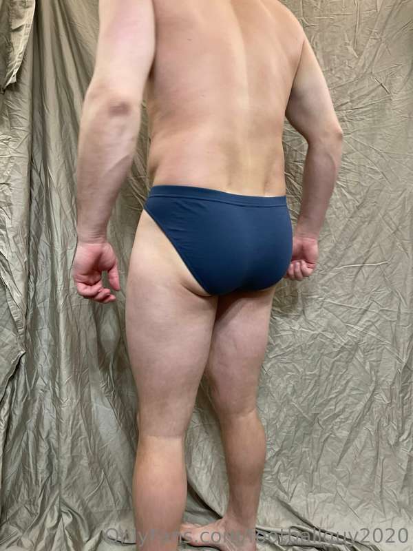 Such an amazingly HOT body! 6
