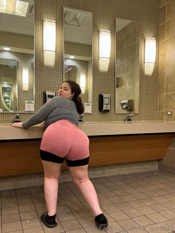 Thick_Gurl101 - Onlyfans - 19 Aug, 2024 6