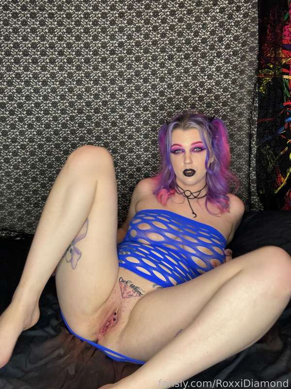Roxxidiamond - Fansly - 11 Nov, 2024 16