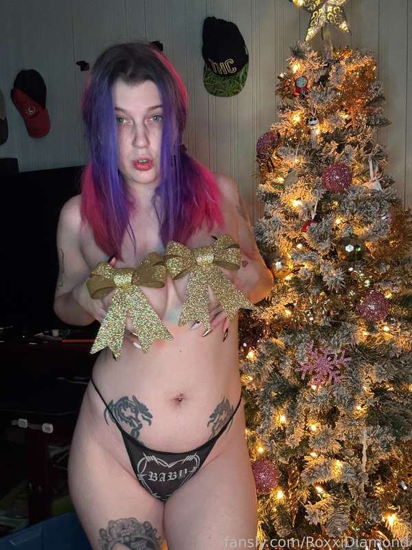 Roxxidiamond - Fansly - 18 Dec, 2024 1