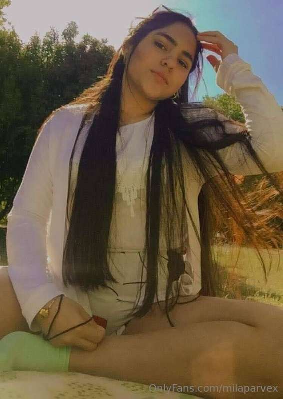 @kendalsmith who lives between Spain and Miami, with curves ..
