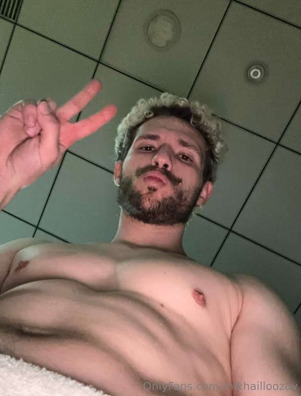 Welcome into 2025! It’s time to workout more, fuck more and ..