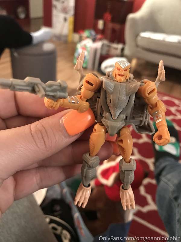 Bring in the holidays! Kingdom figures show up! 💙🎄 Thanks fo.. 1