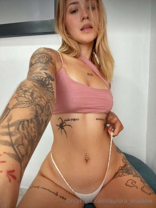My friend 🌞 @mia_sol 🌞 is waiting for you in her DM to take .. 1