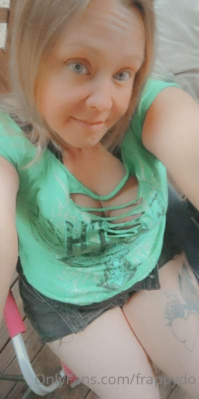 Wanna have some fun? I wanna know your fantasies and secrets..
