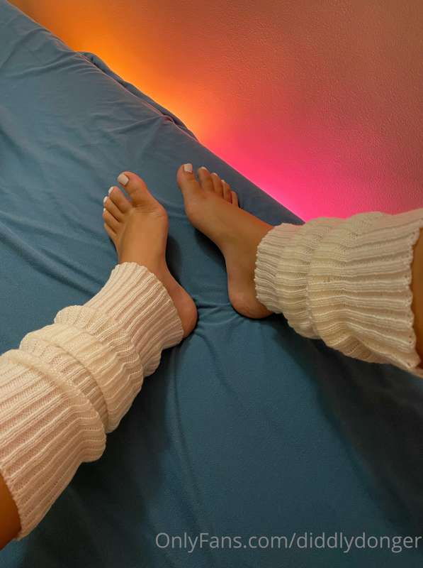Leg warmers :o It’s my first time wearing them and I think I..